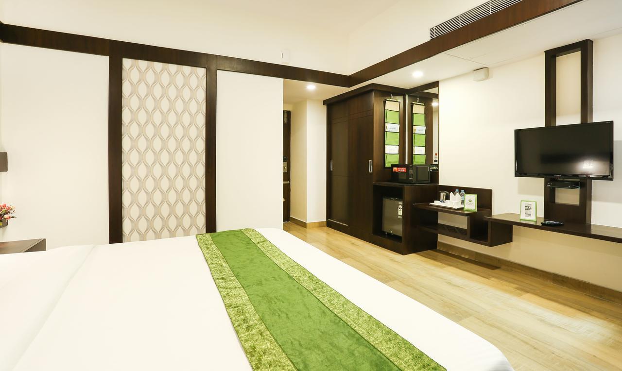 Treebo Premium Akshaya Mahal Inn ไมซอร์ ภายนอก รูปภาพ