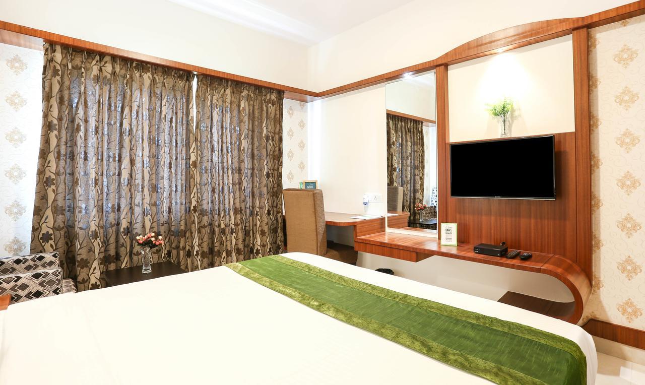 Treebo Premium Akshaya Mahal Inn ไมซอร์ ภายนอก รูปภาพ