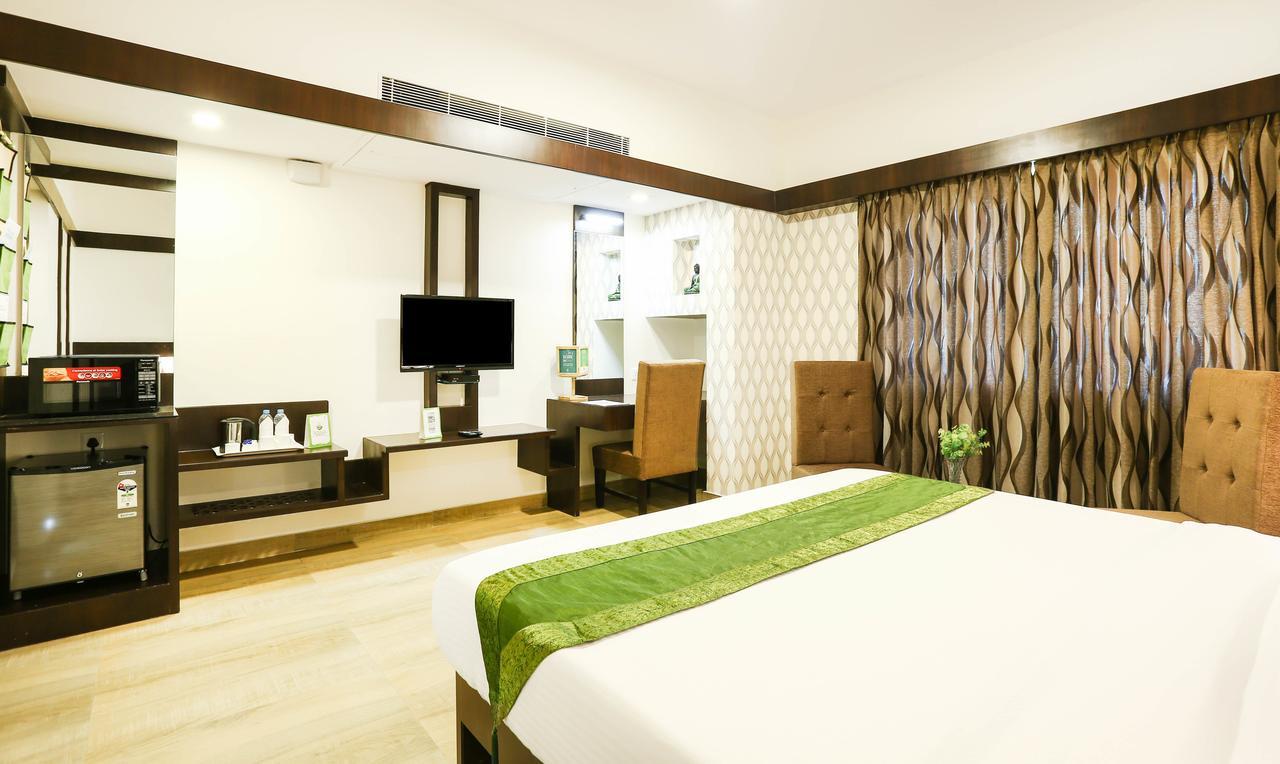 Treebo Premium Akshaya Mahal Inn ไมซอร์ ภายนอก รูปภาพ